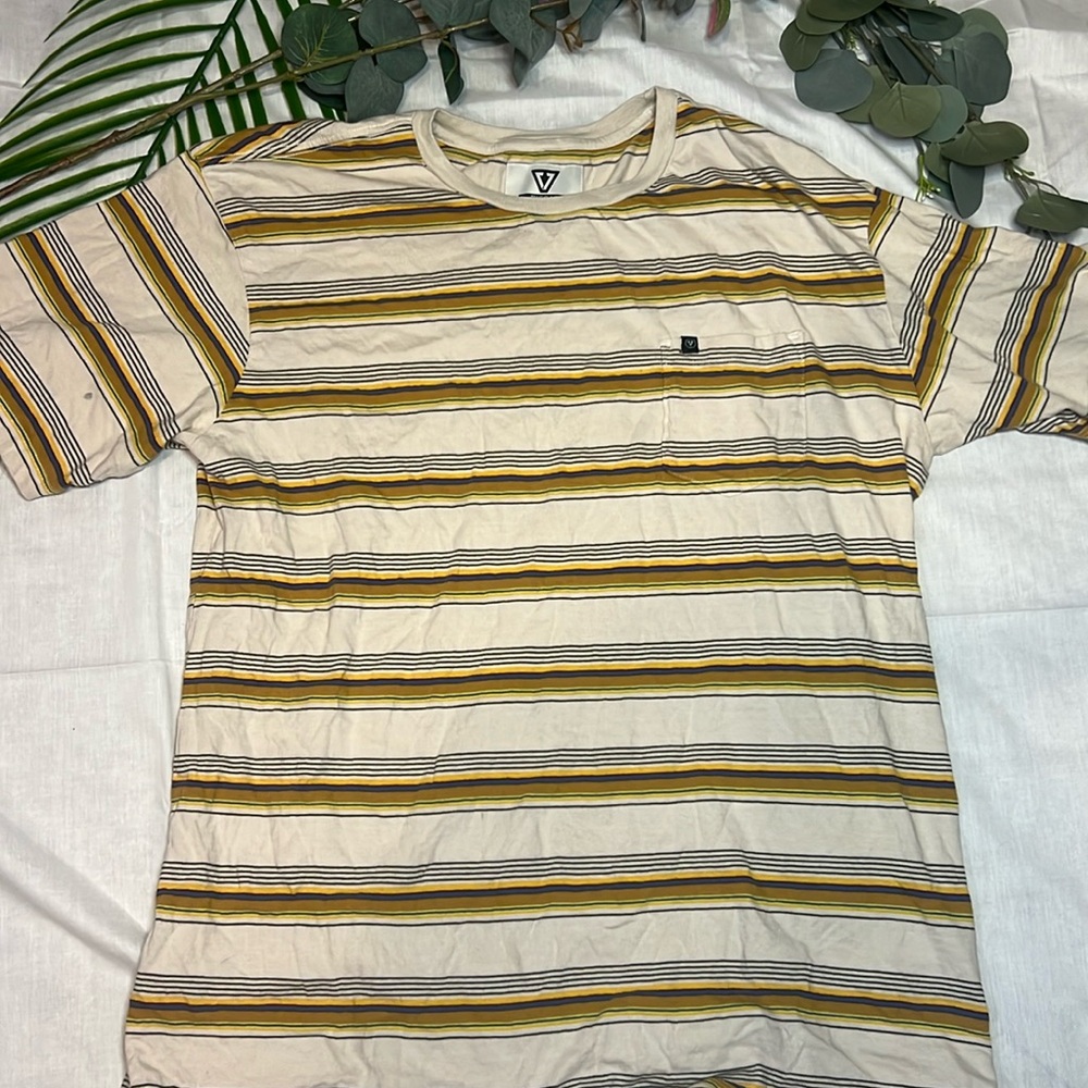 VISSLA men’s large striped t-shirt